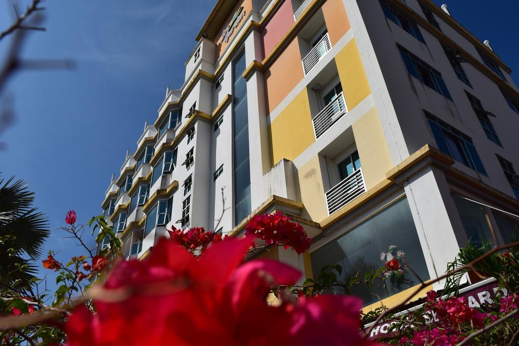 Hotel Sri Garden Sdn. Bhd. Kangar Exterior foto